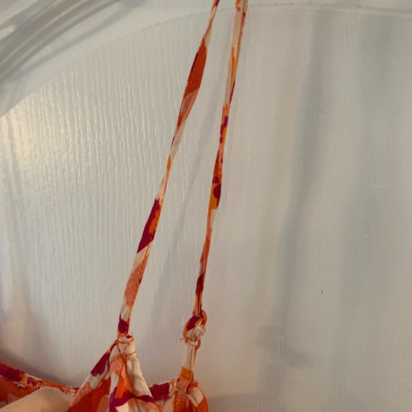 Floral Summer Dress with Pockets - Picture 4 of 5